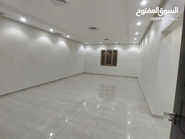 250 m2 3 Bedrooms Apartments for Rent in Al Ahmadi Sabah Al-ahmad 4