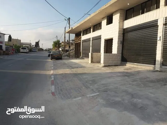محل للايجار-حجة
