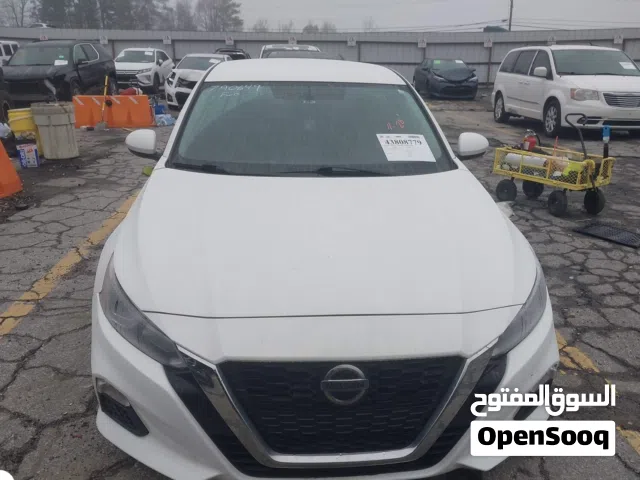 التيما S  موديل2020  وممشى 65 الف ميل بحادث بسيط وغير مكلف