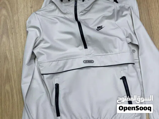 Ensemble La veste ( t-shirt ) et pantalon متوفر s فقط