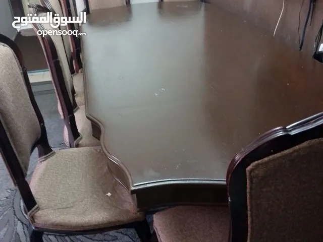طاوله سفره خشب زان مكونه من 10 كراسي تفصيل بسعر 270 قابل للتفاوض بشي بسيط