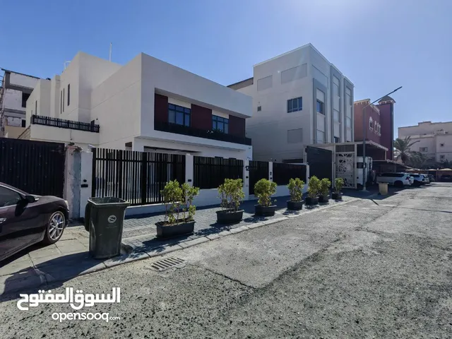 فيلا فاخرة للإيجار تشطيب جديد سوبر 2025