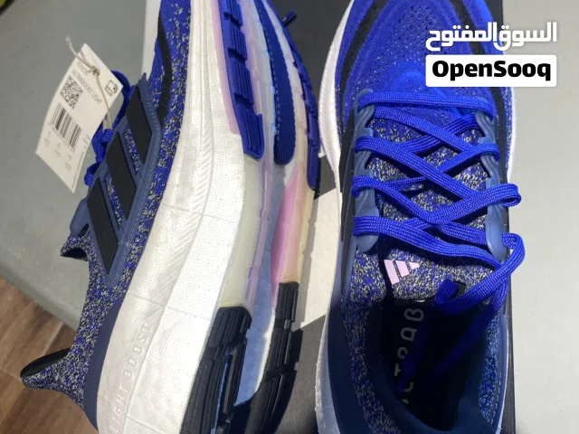حذاء جري اصلي رقم 1 اديداس ألترا بوست  المقاس : 42
