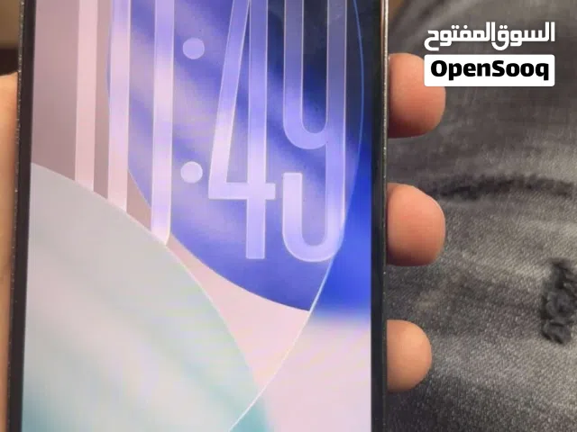 ايفون 12 برو مكس كامير مش شغاله وفيه كسر من خلف سعره حرق