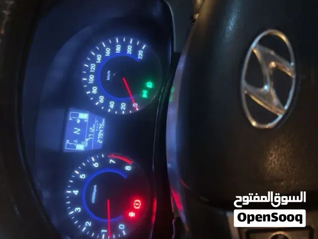 2017 هيونداي اكسنت Standard