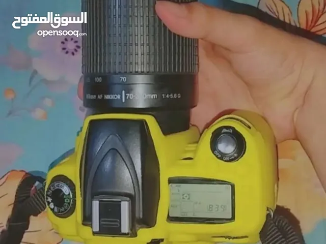 نيكون 90d نضافة 85٪ وبيه مجال ... اقره الوصف