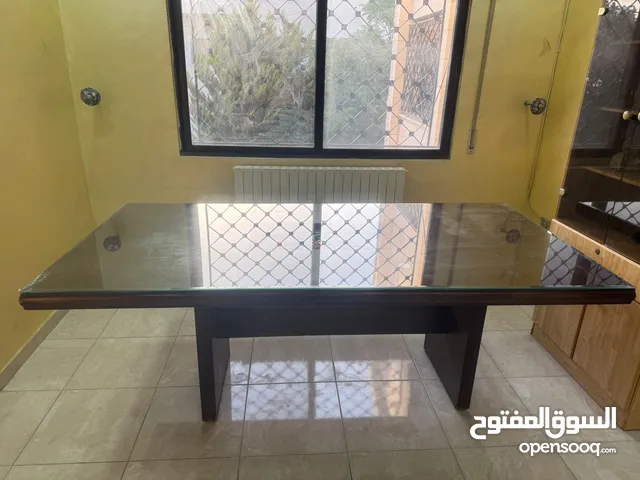طاولة سفرة + بيرو