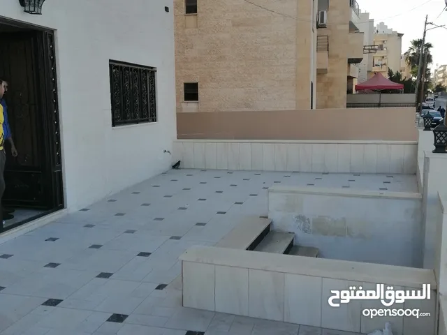 135 m2 2 Bedrooms Apartments for Sale in Amman Al Rawnaq