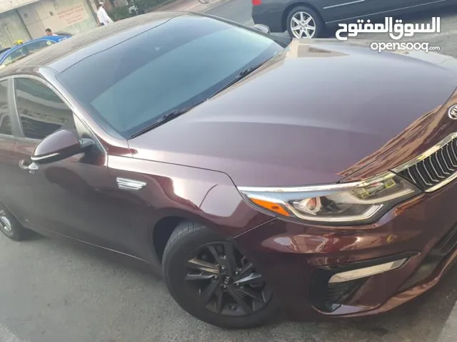 kia optima Burgundy model 2020 for Rent 100 كما يوجد جميع السيارات الاقتصادية price free delivery