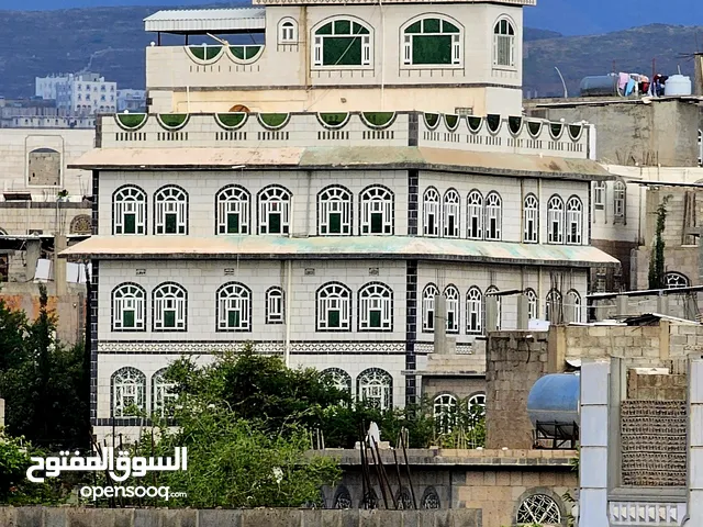 Building for Sale in Ibb Dhihar