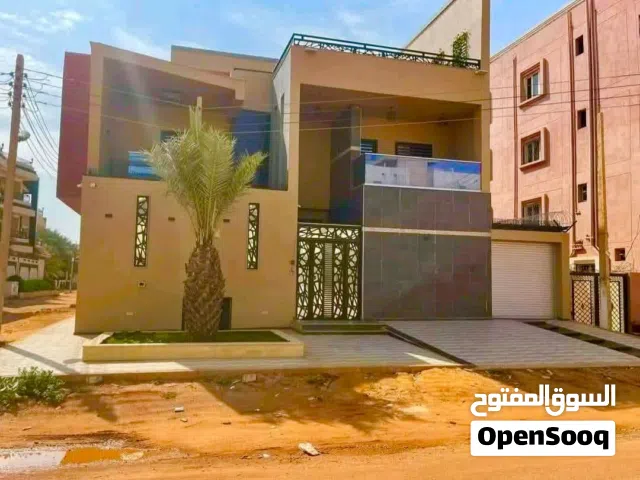 300 m2 More than 6 bedrooms Villa for Sale in Khartoum Al-Taif