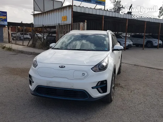 كيا نيرو 2020 فل كامل عدا فتحه