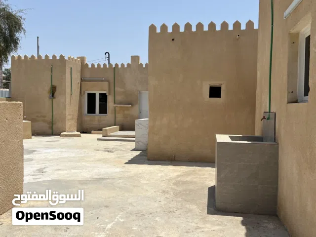 250 m2 5 Bedrooms Townhouse for Sale in Muscat Seeb