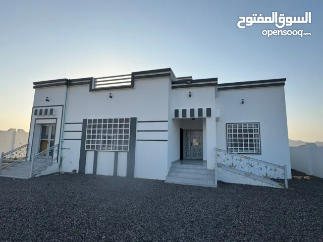 232 m2 3 Bedrooms Townhouse for Sale in Al Sharqiya Ibra