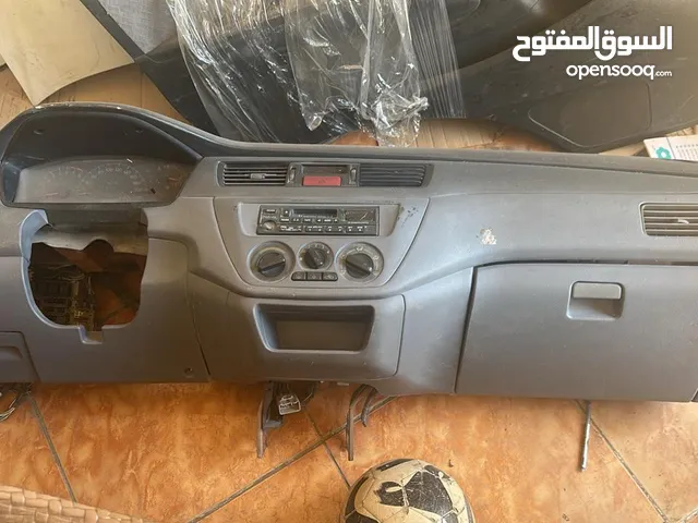 قطع غيار لسيارات لانسر بومه او مكوه