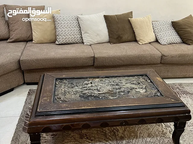 طاوله مع 3طاولات سيرفيس