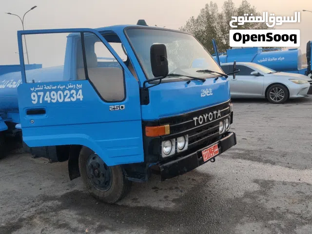 نقل مياه صالحة للشرب...في ولايه السيب. المعبيله