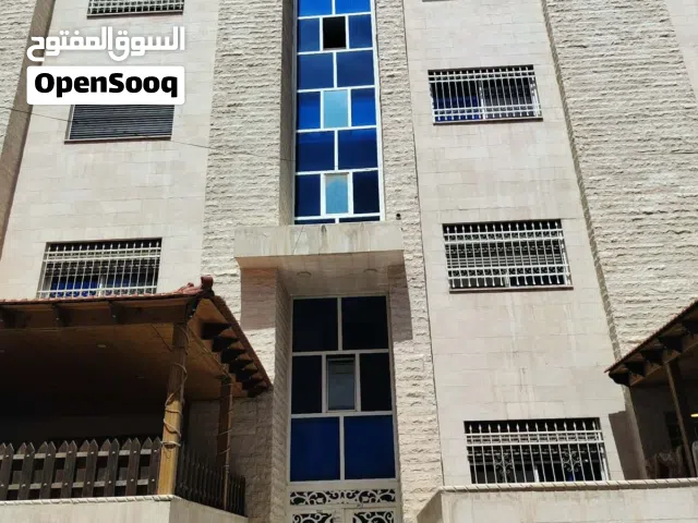 172 m2 4 Bedrooms Apartments for Sale in Zarqa Iskan Al Batrawi