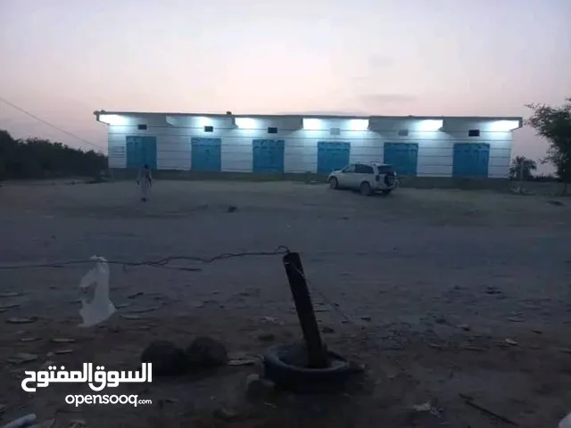 محلات ايجار ثلاث دكاكين 6 x 4