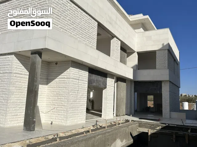 فيلا للبيع في طريق المطار بالقرب من ايكيا تشطيب سوبر ديلوكس مساحه 900 متر