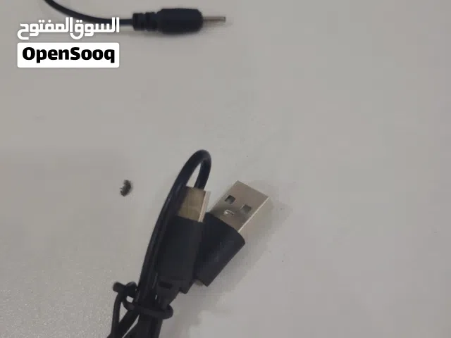 السلام عليكم مجموعة كابلات متنوعه وشواحن متنوعه و شاحنة ساعه الكترونيه