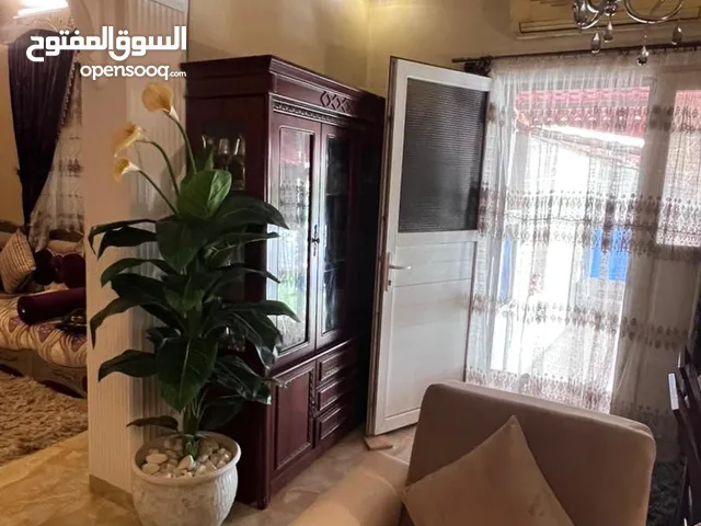  4 Bedrooms Apartments for Sale in Tripoli Gorje