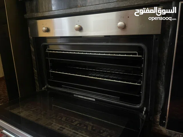 كوشة هوفر (Hoover) إيطالية غاطسة مقاس 90 سم - نص غاز و نص كهرباء - شبه جديدة (استعمال مرتين فقط)