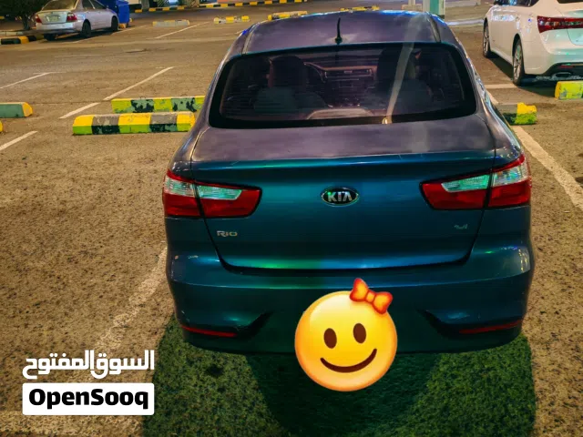 2016 كيا ريو Standard