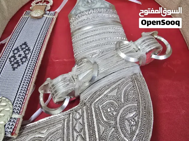 خنجر تكاسير حجم كبير مع حزام زاري و البوكس