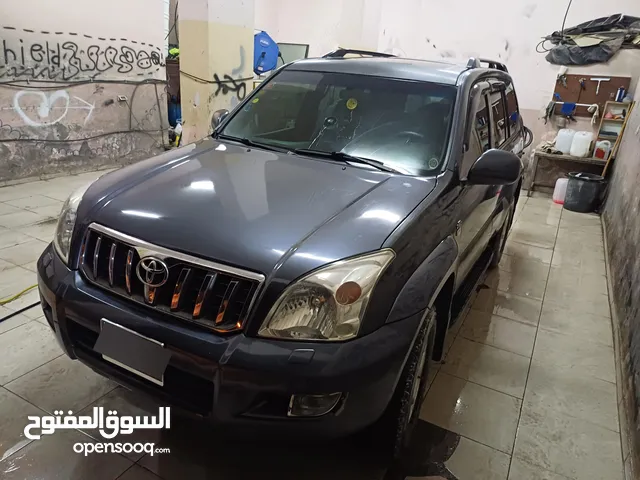 تويوتا لاندكروزر بحاله الشركه