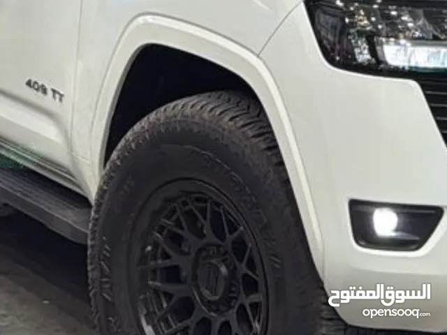 رنجات KMC مع اطارات يوكوهاما