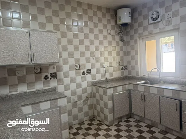 3 BHK for family backside of Oman Oil and Al Hazam hall شقة للإيجار خلف قاعة الحزم ونفط عمان