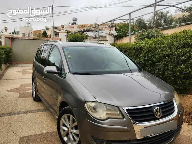 توران مدويل 2009 Volkswagen عائلية