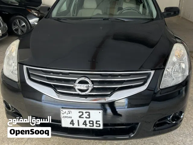 2012 نيسان التيما SV