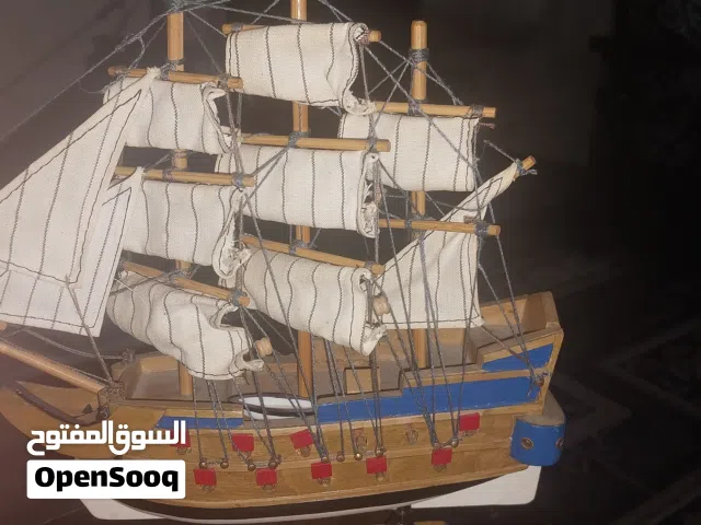 قارب انتيكا للبيع