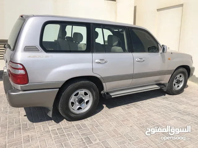 تيوتا لند كروزر موديل 2005