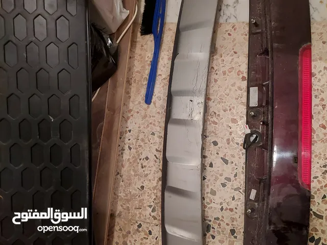 بعض قطع غيار كيا سورنتو 2016 الى 2018 تخص البركاوربي الامامي وقطع اخري