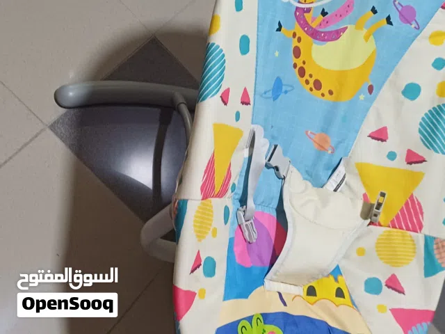 ,أدوات اطفال مستعمله بحاله جيده جدا لغرض السفر