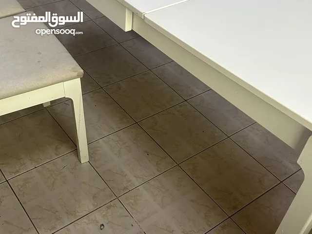 طاوله طعام 4 كراسي تتكبر وتتصغر ايكيا