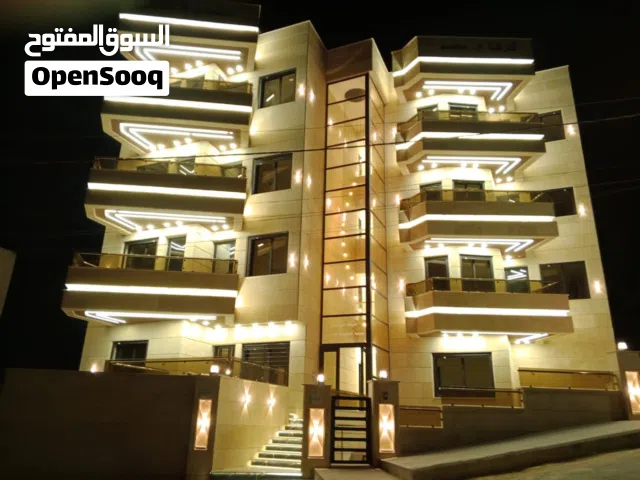 شقة شبه أرضية فاخرة جداً في البنيات طريق المطار خلف جامعة البترا من المالك مباشرة