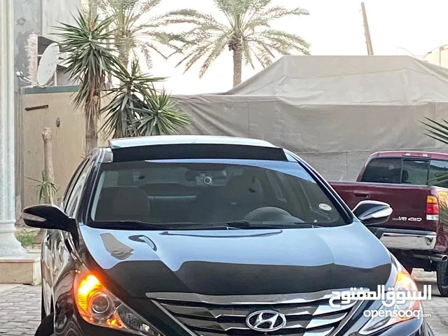 Used Hyundai Sonata in Tripoli