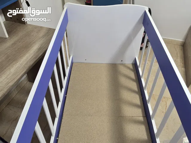 سرير اطفال 300 دينار وساهل