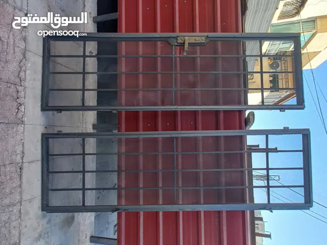 باب حديد مع منخل حديد ثقيل جدا بجي ضرفتين 140×233