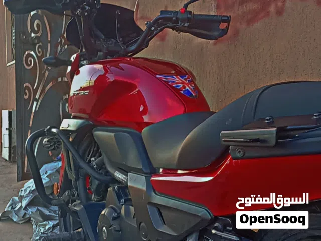 2014 هوندا CTX700N DCT