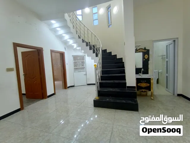 بيت حديث ديلوكس للايجار في المطيحة يؤجر للعوائل الصغيرة و المتزوجين حديثا و الشركات موقع سكني جيد