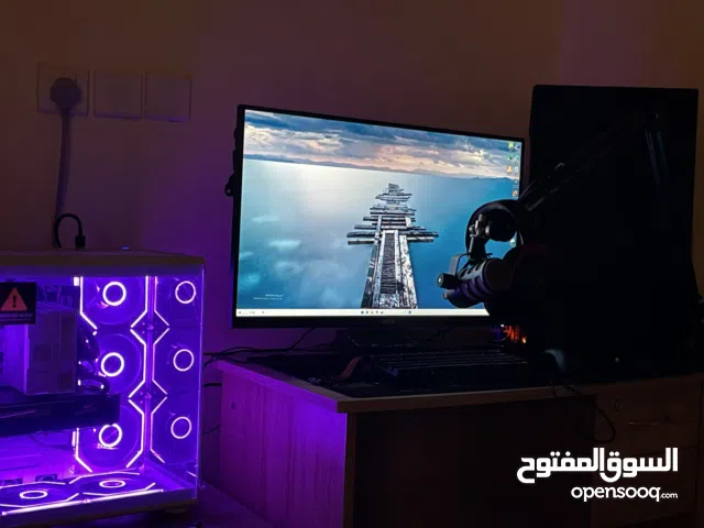 PC GAMING / STREAMING