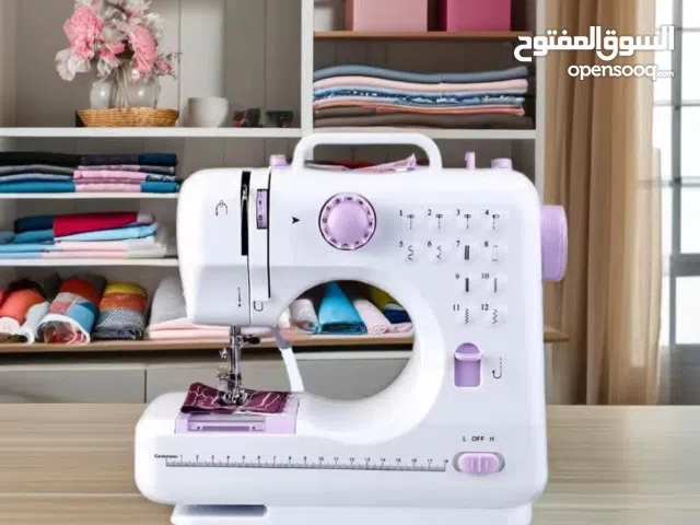 ماكينة الخياطة المنزلية متعددة الوظائف إضاءة LED طويلة العمر لزيادة وضوح منطقة العمل