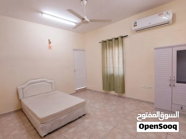 غرف مفروشه للشباب العمانيين في الحيل الجنوبيه / شامل دون عموله