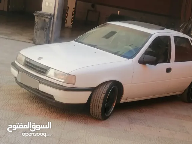 بسم الله ما شاء الله Opel Vectra 1991