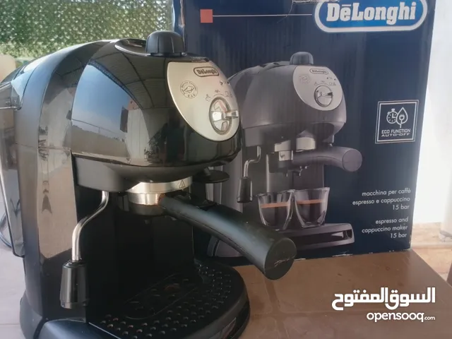 ماكينة اسبريسو من شركة ديلونجي الايطالية 15 بار لإعداد القهوة والكابوتشينو
